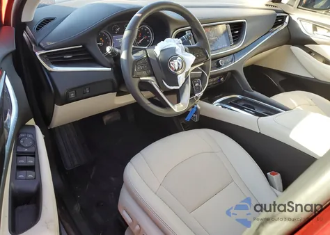 2023 Buick Enclave Essence z USA, uszkodzony, nr VIN 5GAERBKW2PJ200361